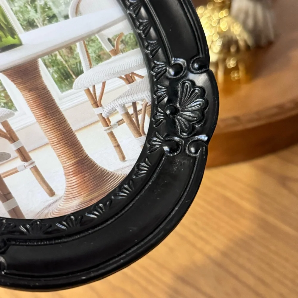 Vintage |Decorel Heirloom Oval  Black Color Ornate Photo Frame For 5”x7” Photos,